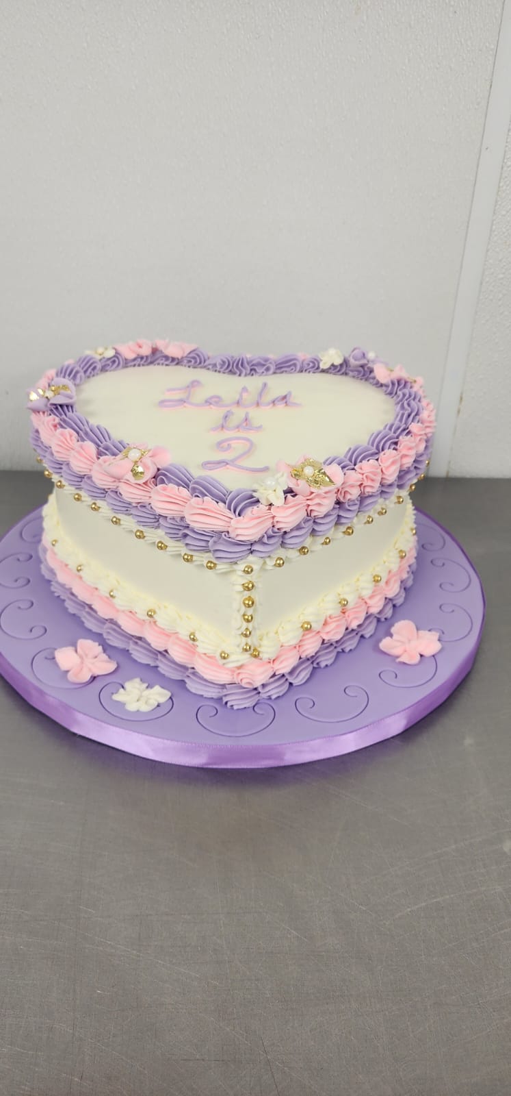 Birthday Cake. Pastel Heart