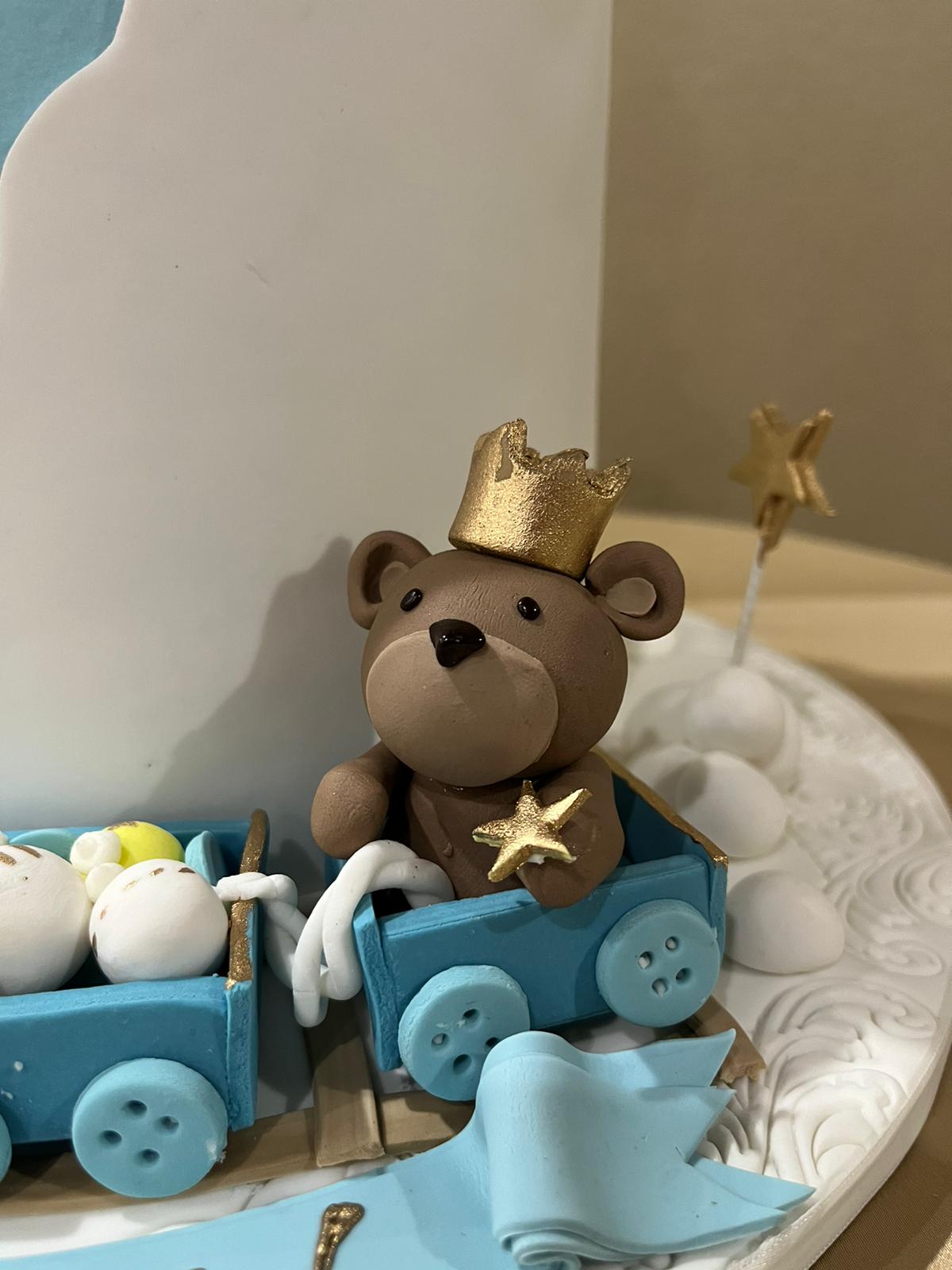 Baby Shower Cake. Bearly Wait